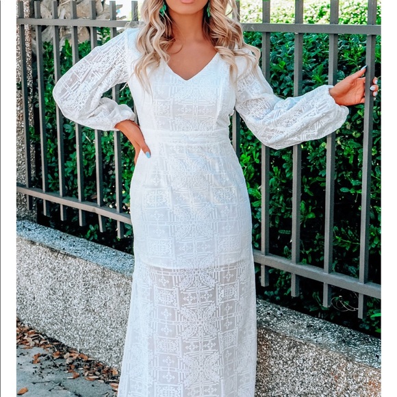 Long sleeve white bridal maxi closet sale - Picture 3 of 9